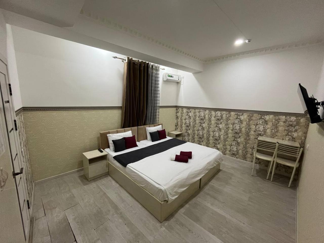 Fenix Hotel Tashkent Exterior foto