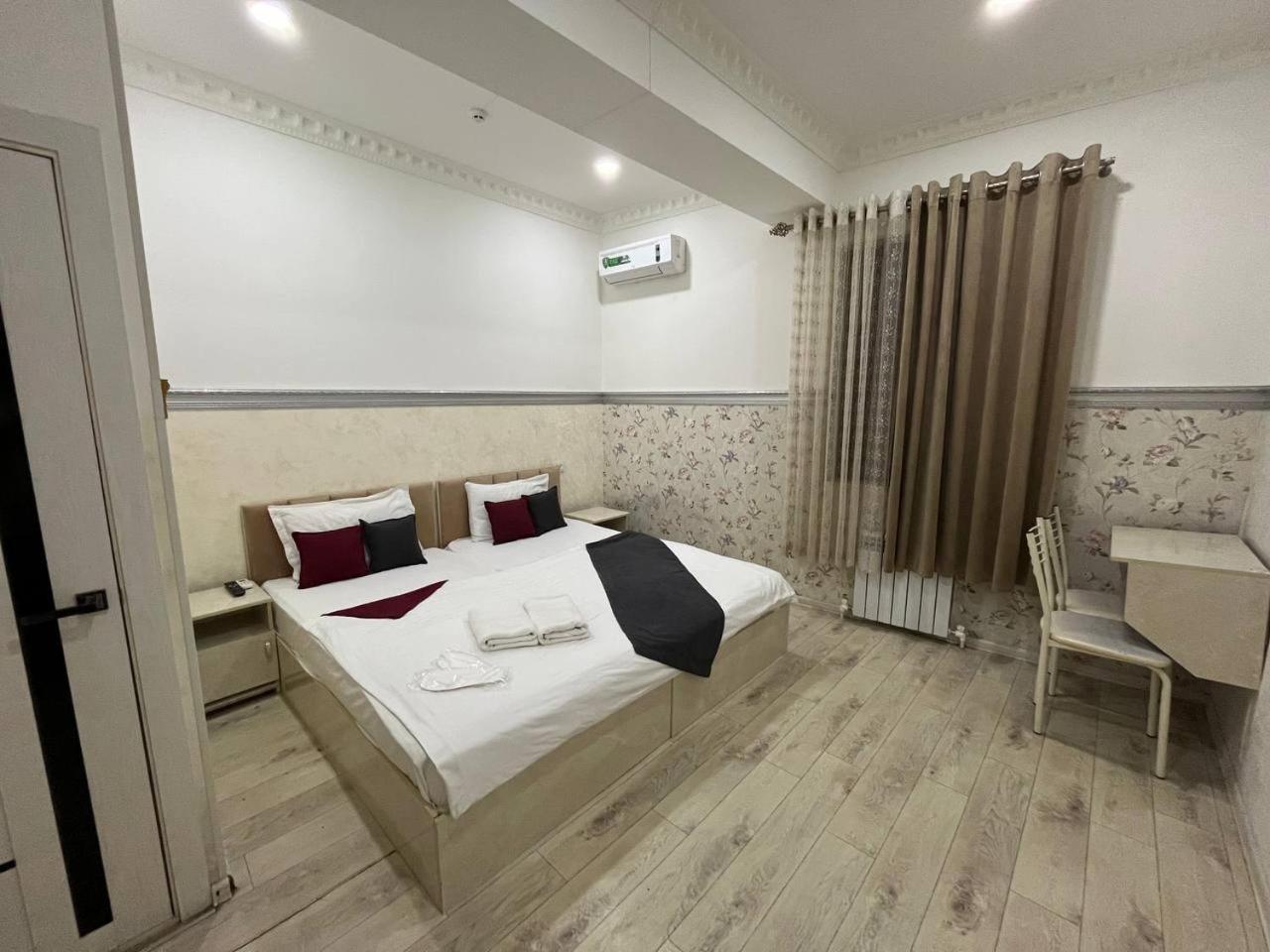 Fenix Hotel Tashkent Exterior foto